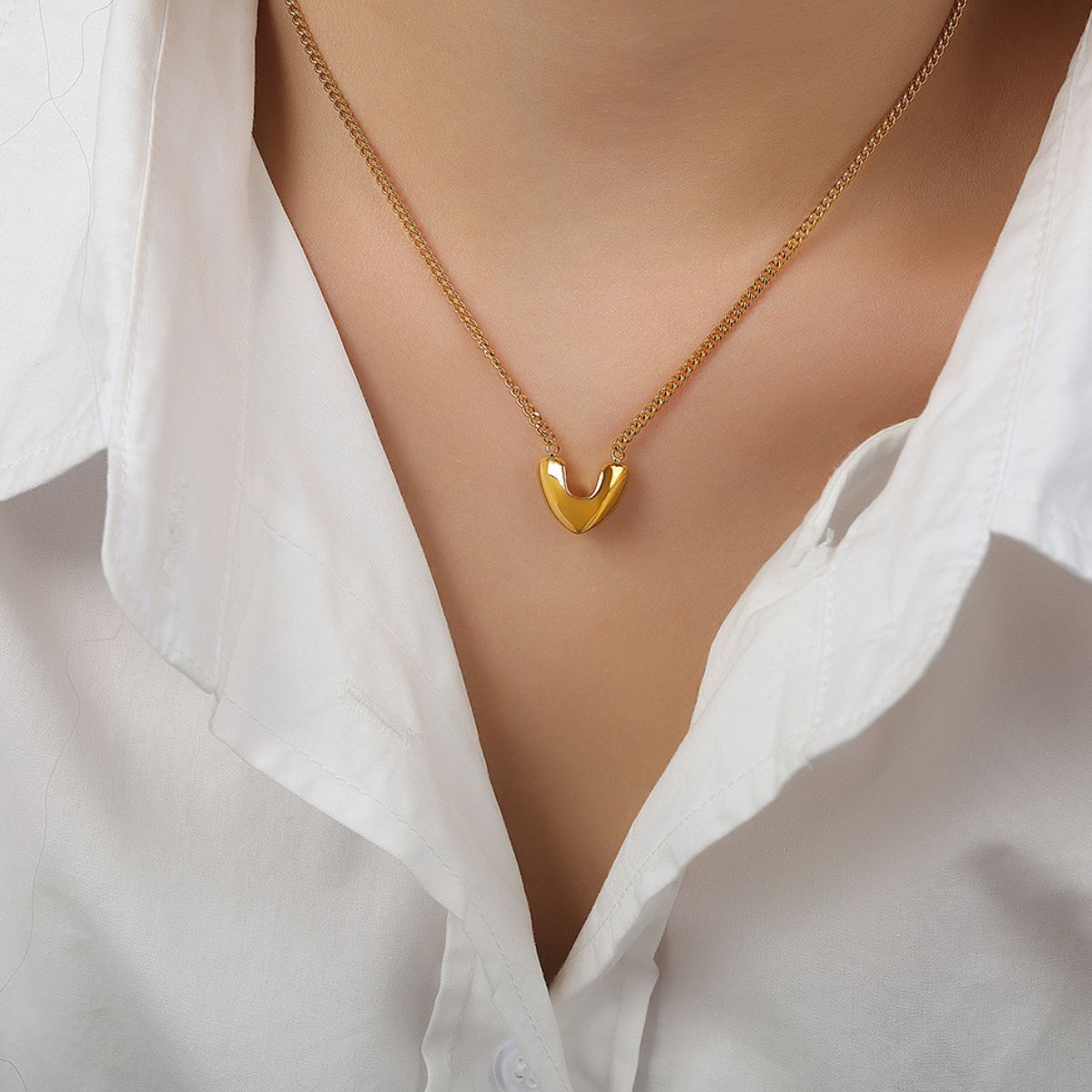 Gold-Plated Heart Pendant Necklace - Supernovarieties Boutique